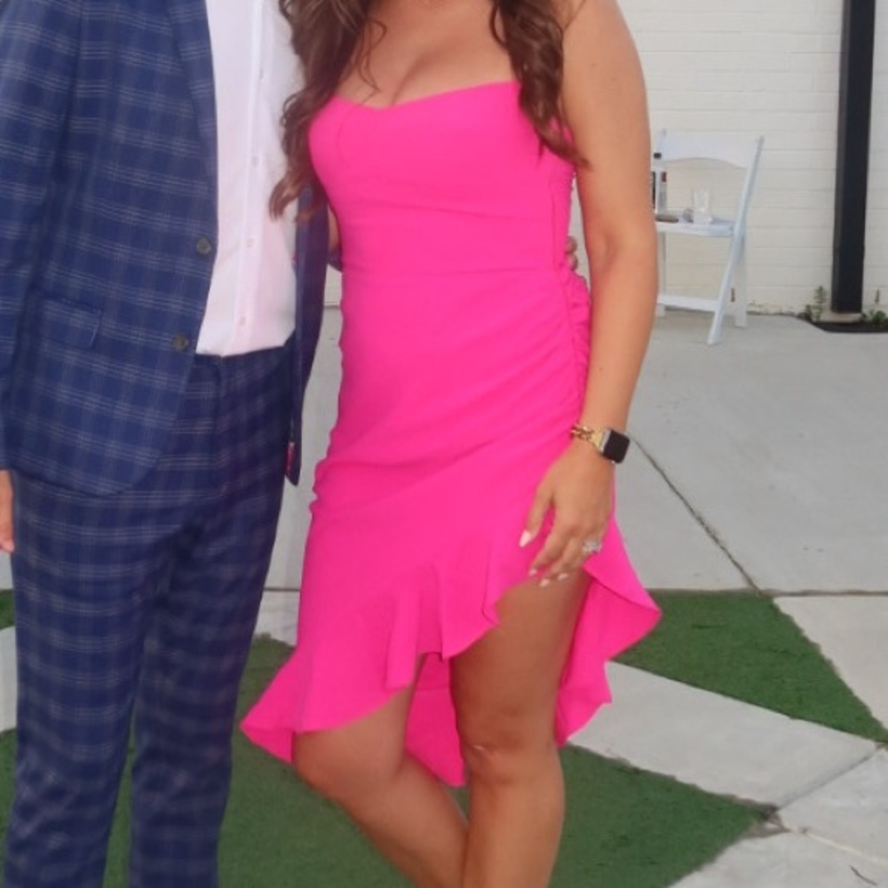 AMANDA UPRICHARD asymmetrical pink dress medium